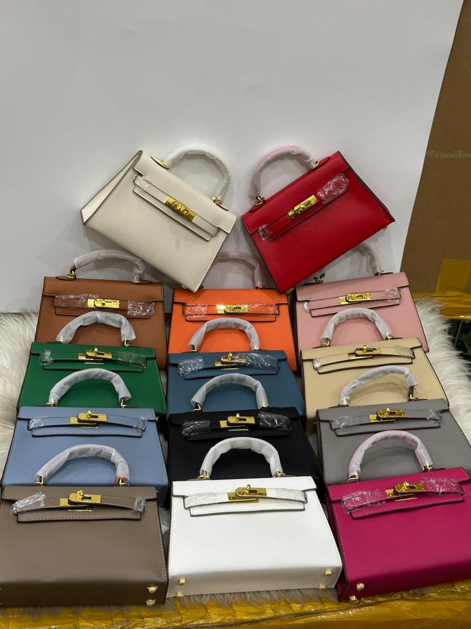 Hermes small size