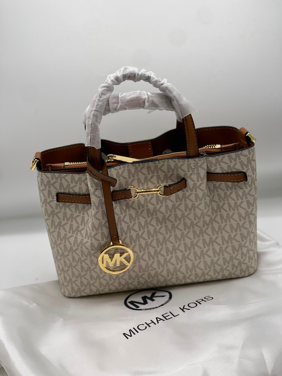 MICHAEL KORS OUTLET