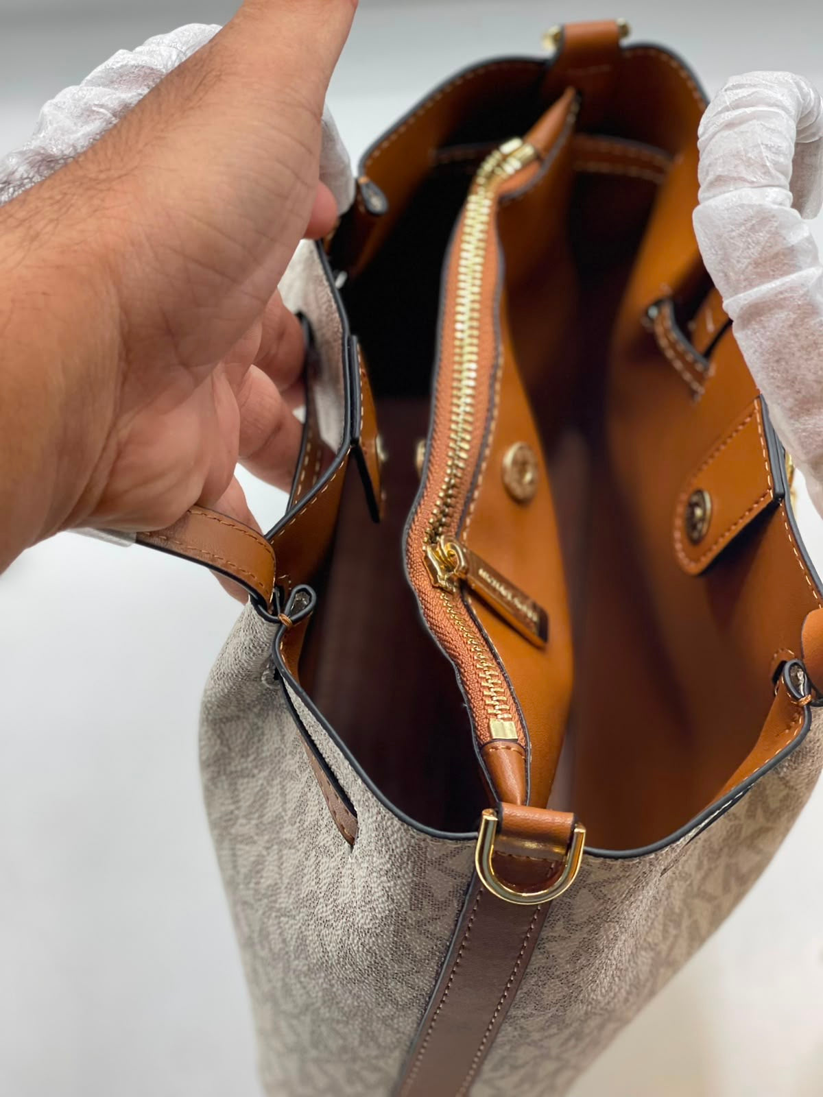 MICHAEL KORS OUTLET