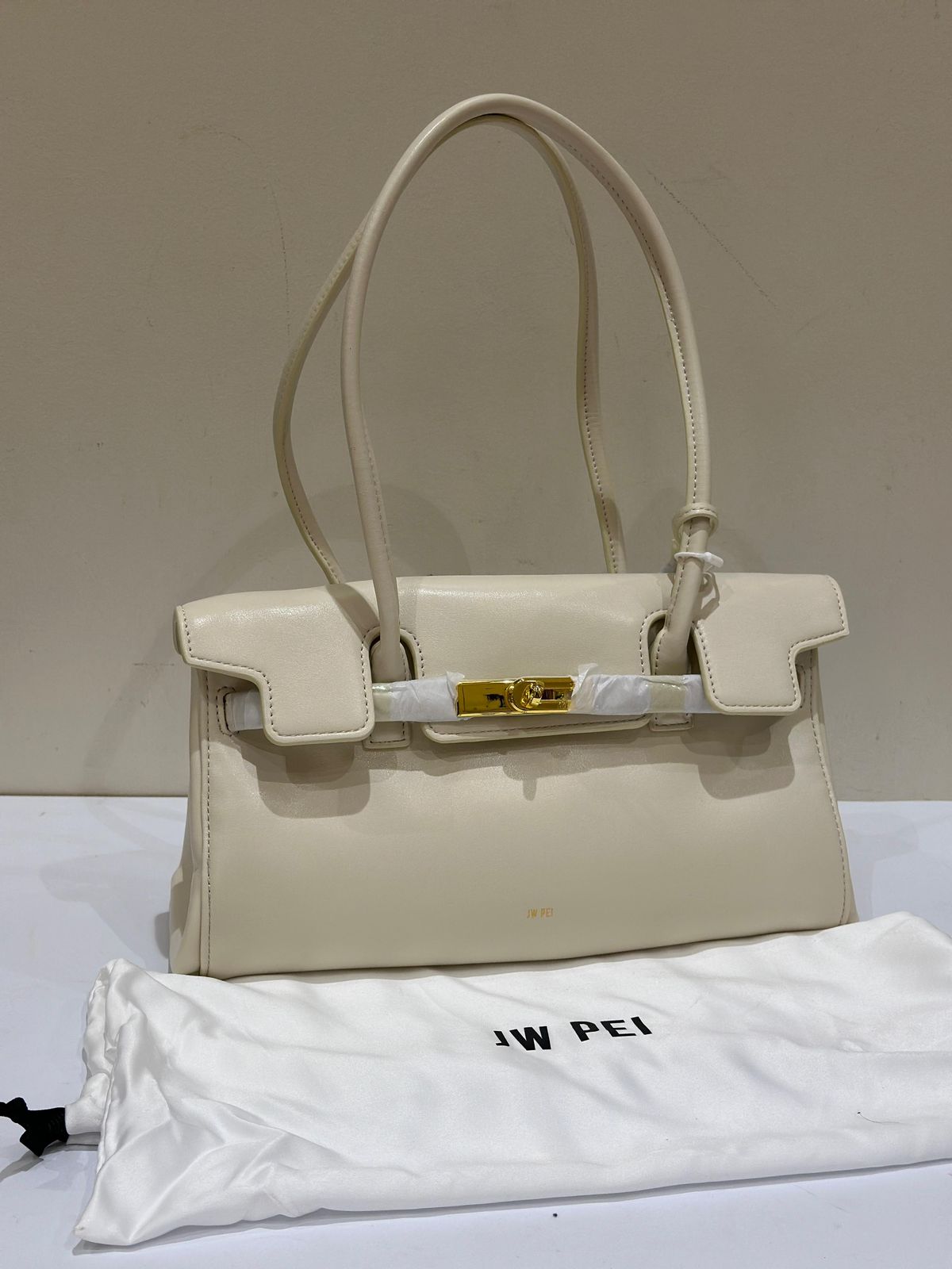 Yara shoulder bag