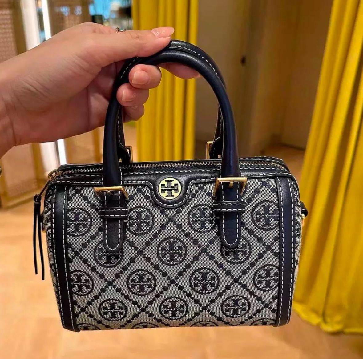 Tory duffle premium