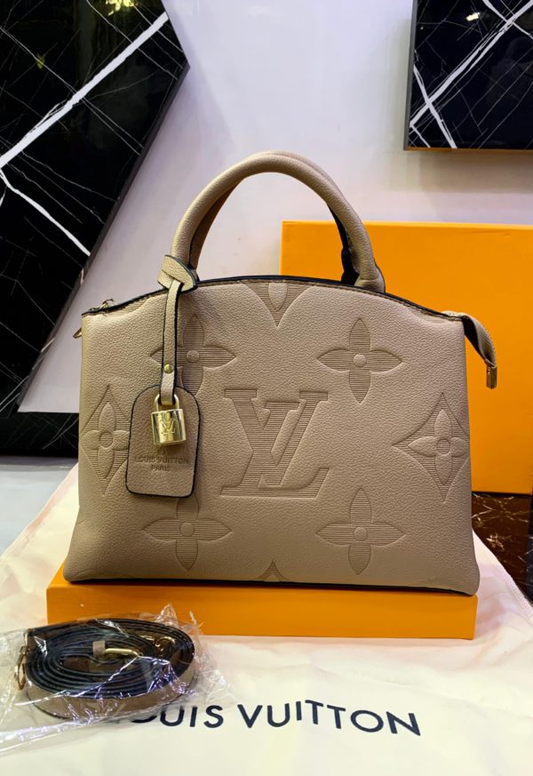 LOUIS VUITTON - Image 2